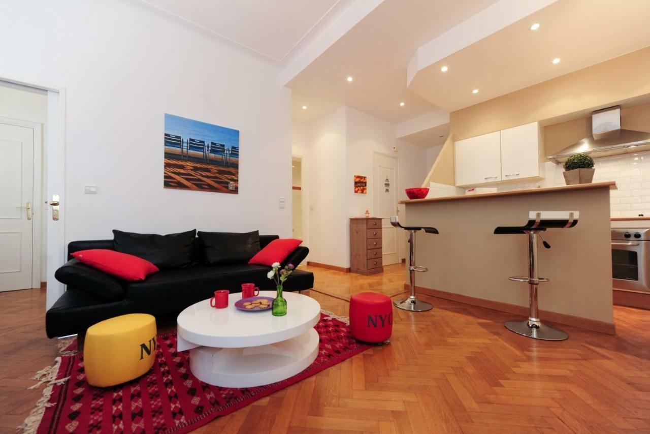 Le Savoy Palace - Five Stars Holiday House Nizza Exterior foto