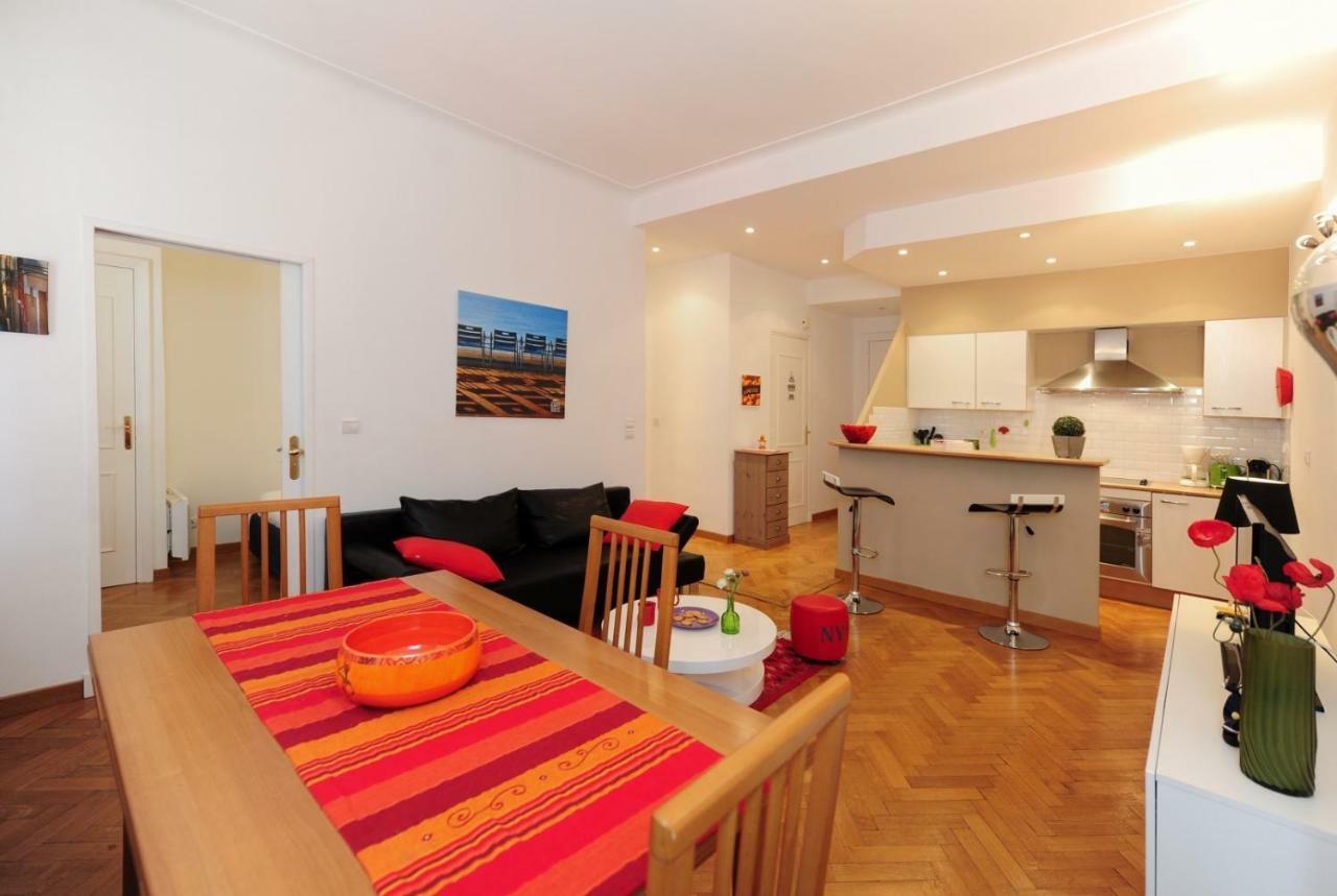 Le Savoy Palace - Five Stars Holiday House Nizza Exterior foto